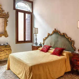 Luxury Venetian Gasthuis