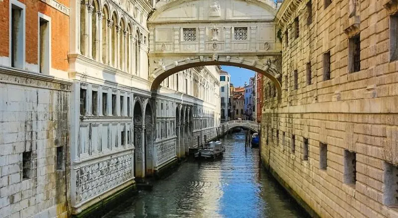 Dimora Marciana Bed & Breakfast Venice 3*,  Italy